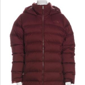 WOMEN’S NORTH FACE DOWN JACKET SIZE LARGE